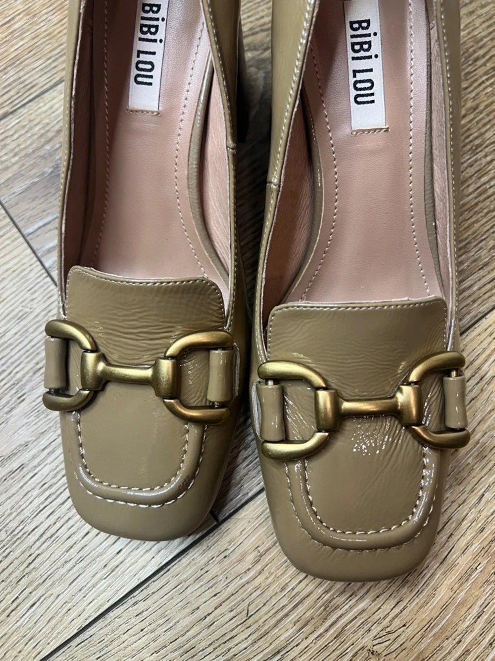 Anthro Bibi Lou Zagreb Light Brown Patent Leather Loafer w/Wood Stacked Heel 7US